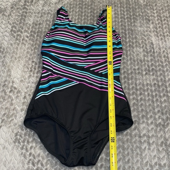 Gabar One Piece Swimsuit. Size 10D.  Striped Top W Solid Bottom. - Picture 9 of 9
